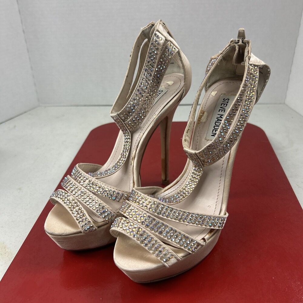 Steve Madden Showstop Sandal Beige Tan Rhinestone Strappy Satin Heel Zipper 6M